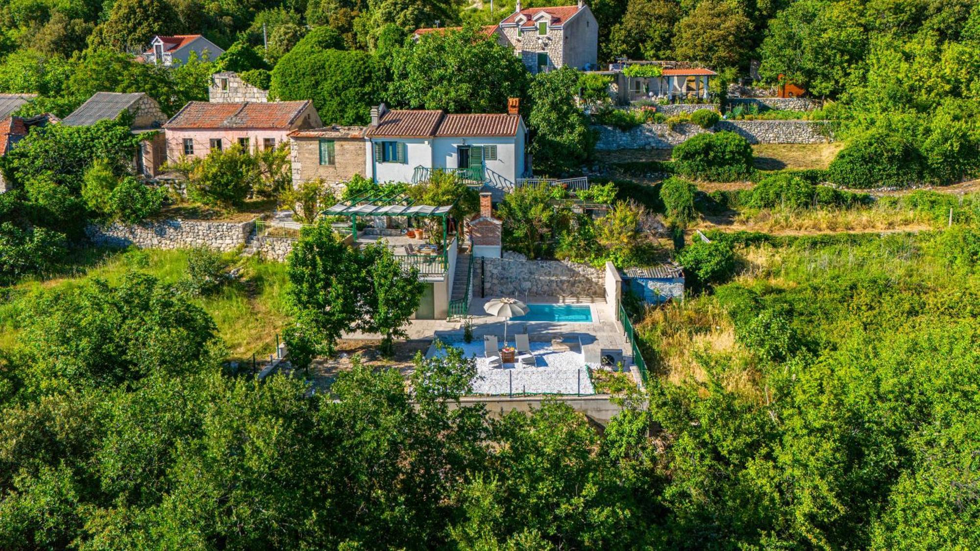 House Dida Mate - Cozy House In Nature With Heated Pool Tučepi Екстериор снимка
