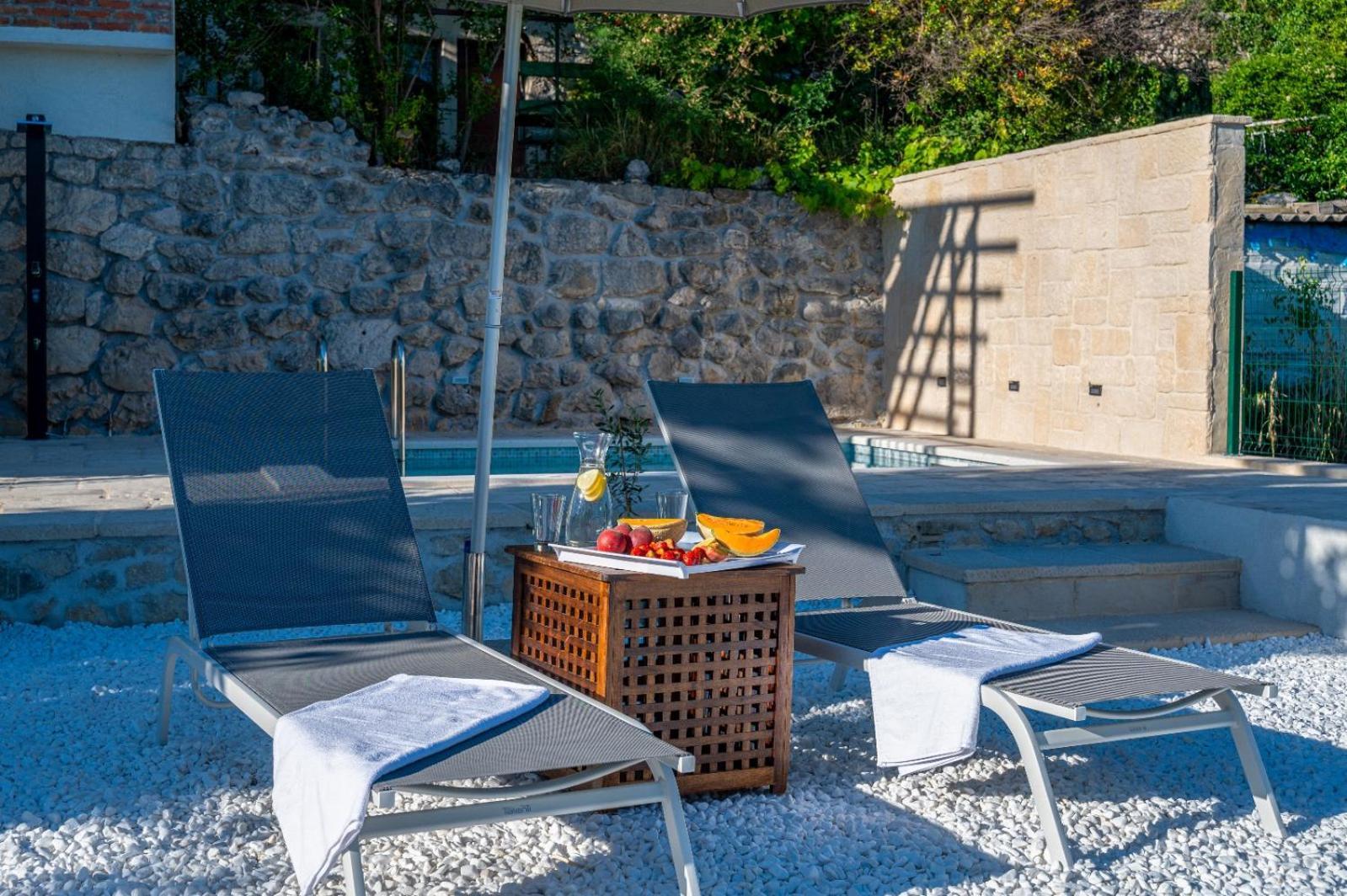 House Dida Mate - Cozy House In Nature With Heated Pool Tučepi Екстериор снимка