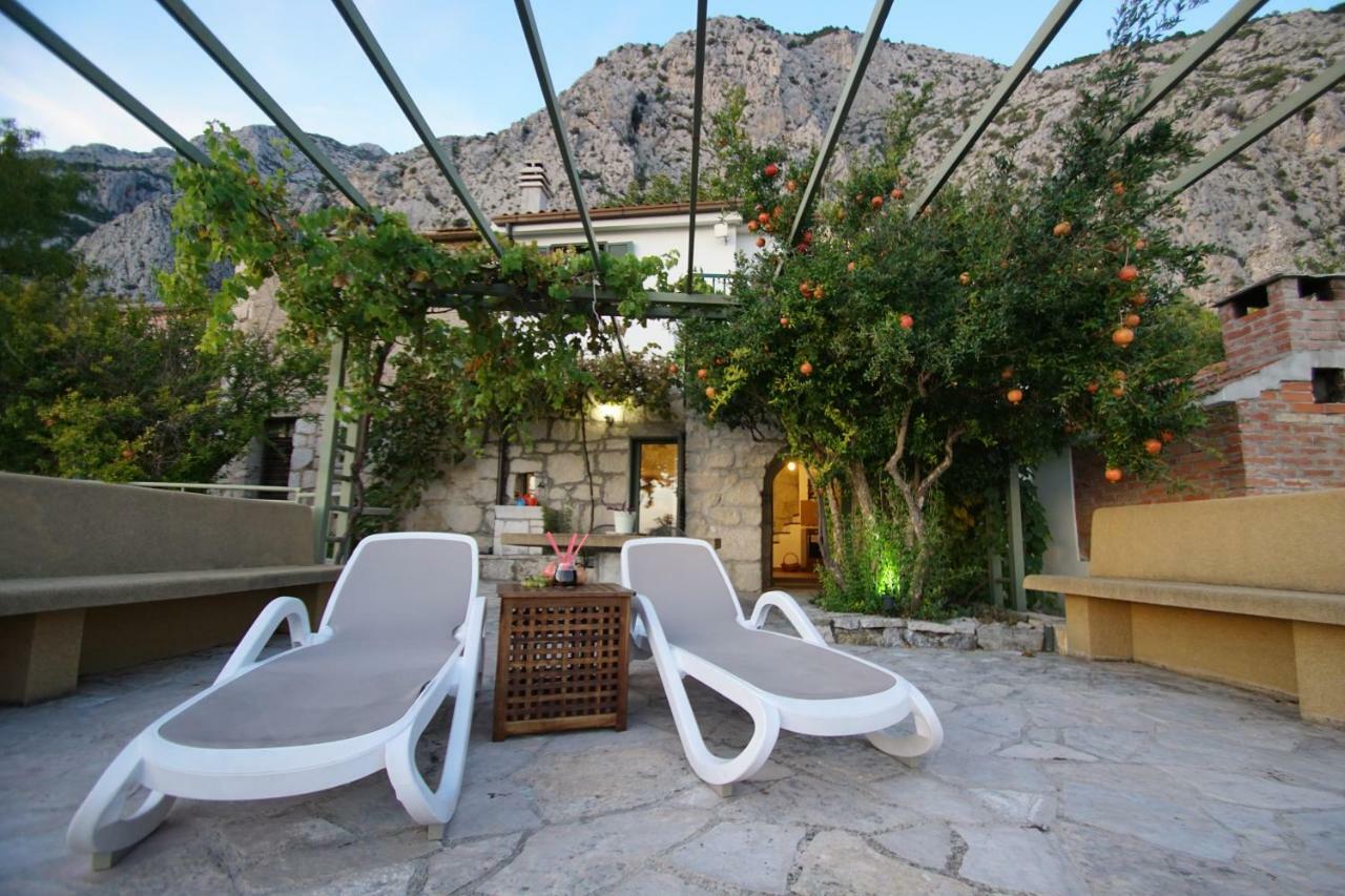 House Dida Mate - Cozy House In Nature With Heated Pool Tučepi Екстериор снимка