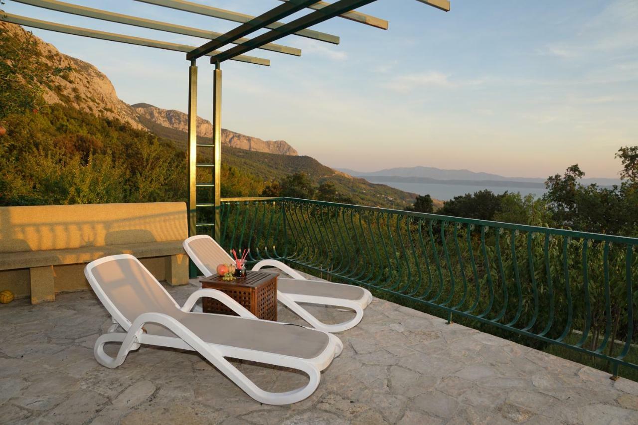 House Dida Mate - Cozy House In Nature With Heated Pool Tučepi Екстериор снимка